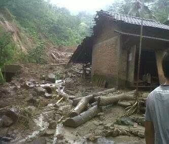 Jepara Selatan Banjir, Jepara Utara Siaga Longsor